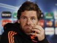 Chelsea rescinde com Villas-Boas